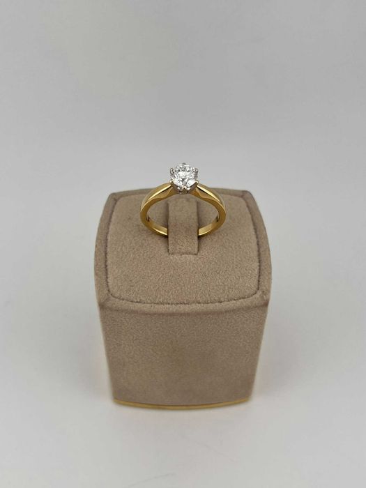 Кольцо с природным бриллиантом 1ct