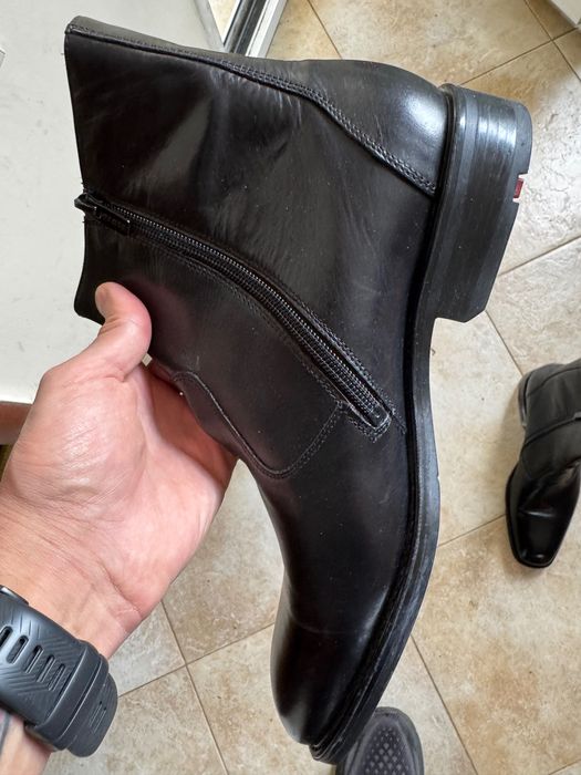 Продавам боти Lloyd