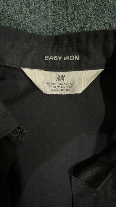 Рубашки Hm H&M белая и черная.