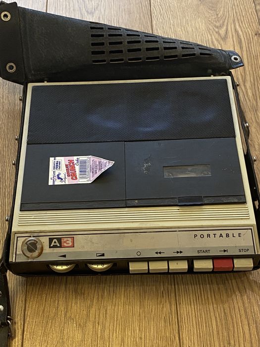 РЕТРО АЗ портативен радиокасетофон TESLA, Чехословакия