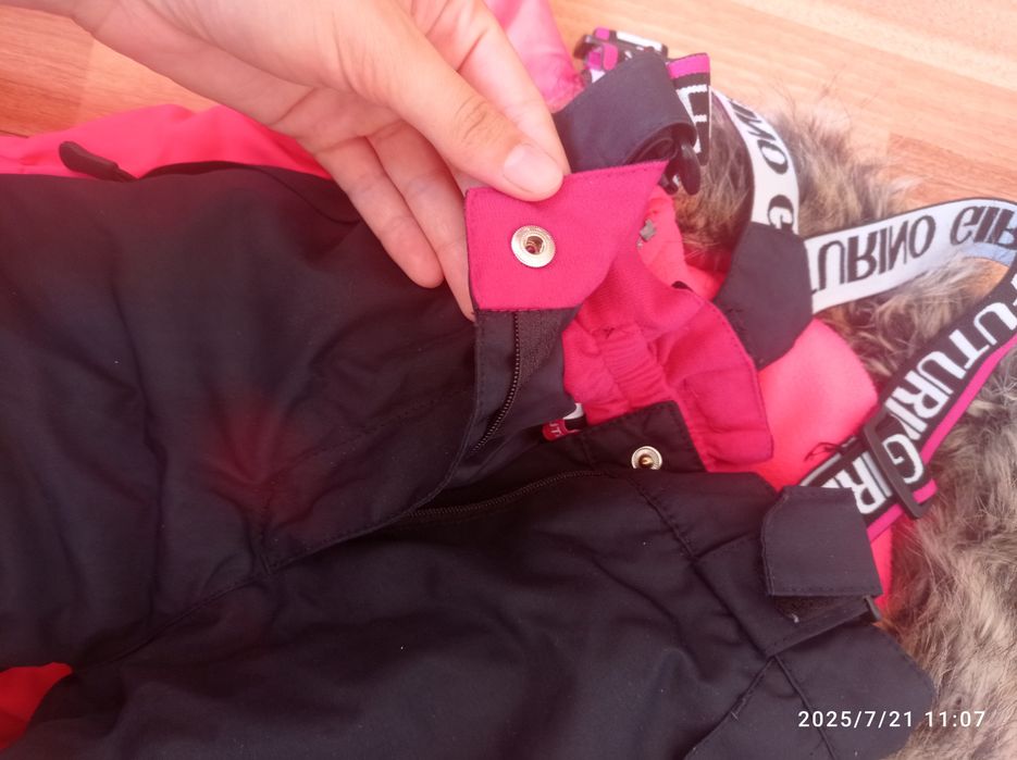 Продам зимний пуховик на девочку