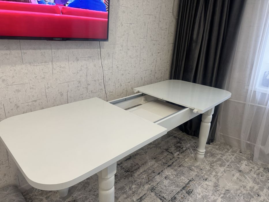 Продам стол МДФ в отличном состоянии