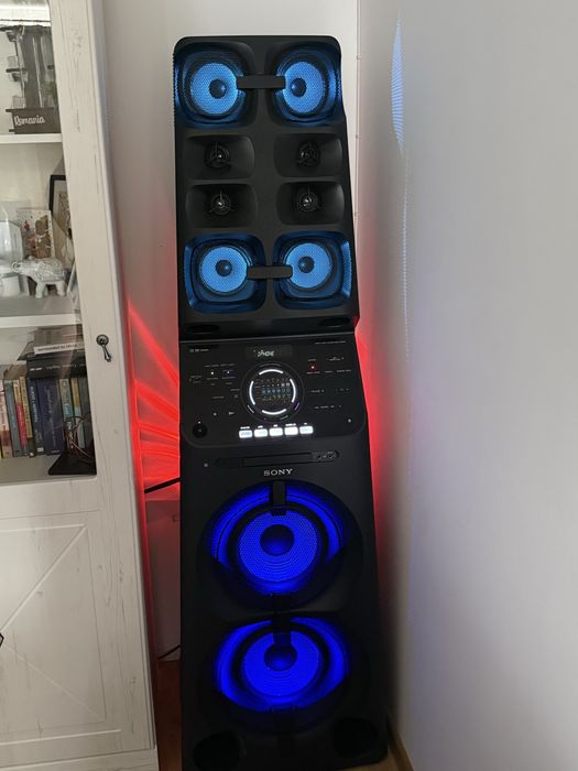 Sony speaker cu functie de karaoke si microfon