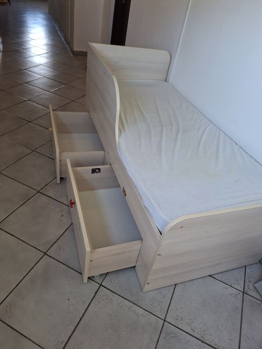 Pătuț copii cu sertare