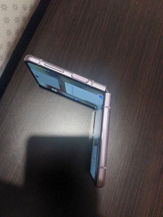 Samsung Galaxy Z flip 3