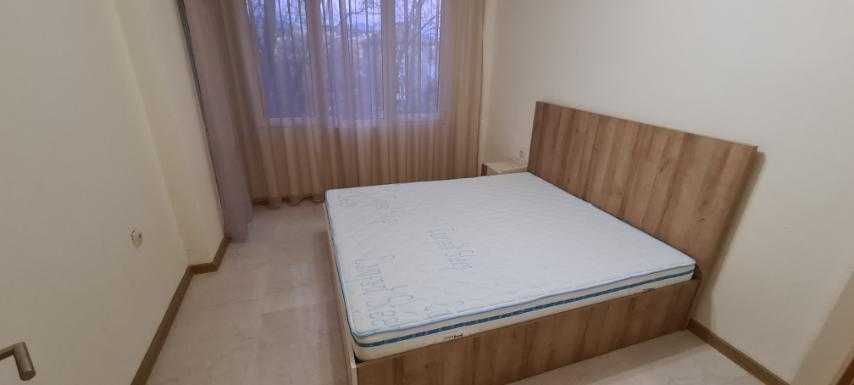 Дава се под наем Четиристаен апартамент в Казанлък - 120 кв.м за 346.8 € - Снимка #3