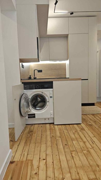 Дава се под наем Четиристаен апартамент в София, Център - 100 кв.м за 1649 € - Снимка #6