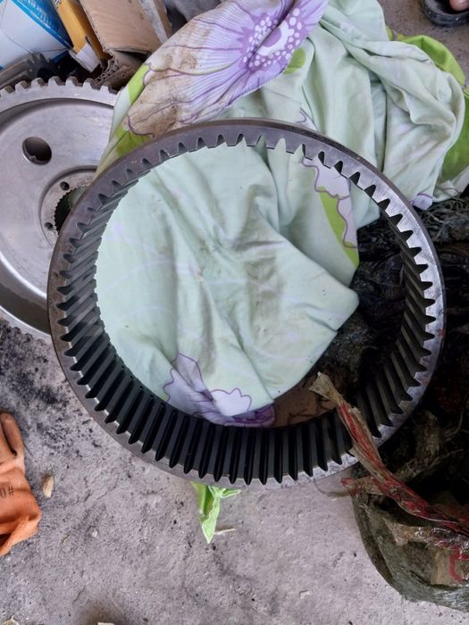 Запчасти экскаваторов