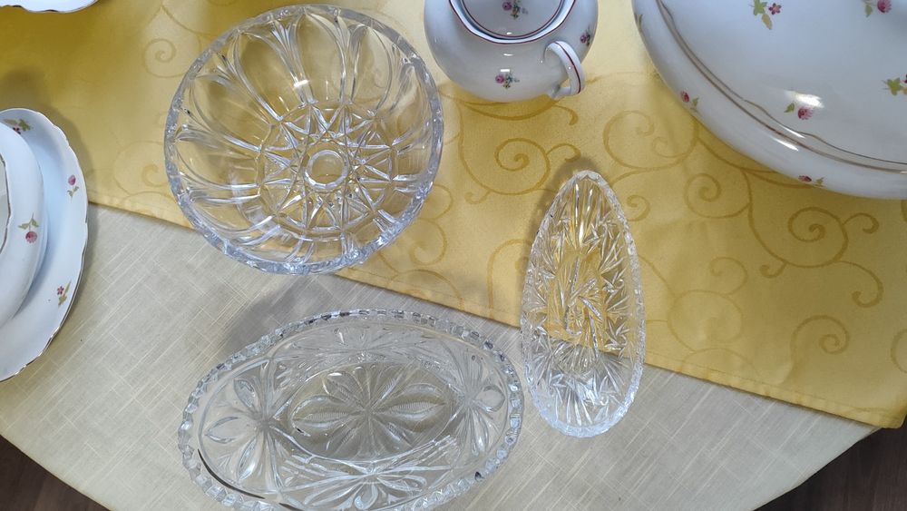 Чинии , различни цветове и размери