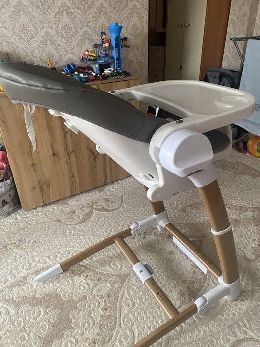 Детский стульчик многофункциональный