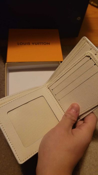 Portofel Louis Vuitton - Alb sau Negru - Calitate Premium