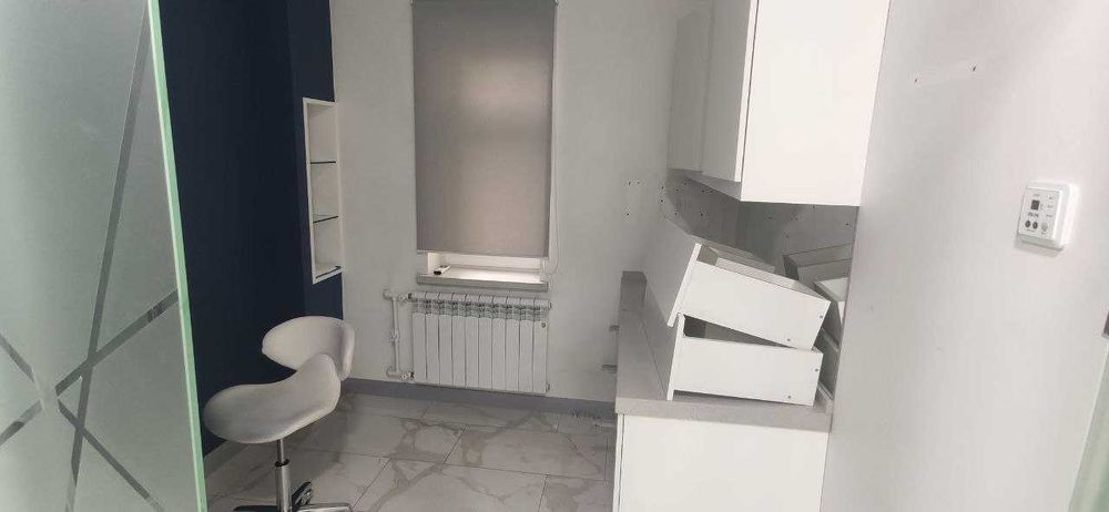 Сдам нежилое помещения по клинику или офис. ул. Нукус, ЦЕНТР