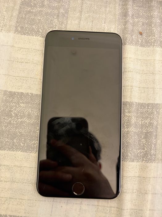 iPhone 6 Plus 64Gb sotiladi