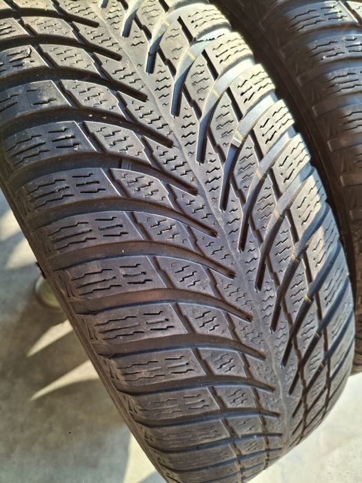 2 Anvelopele de iarnă 215 65 r17 Nokian
