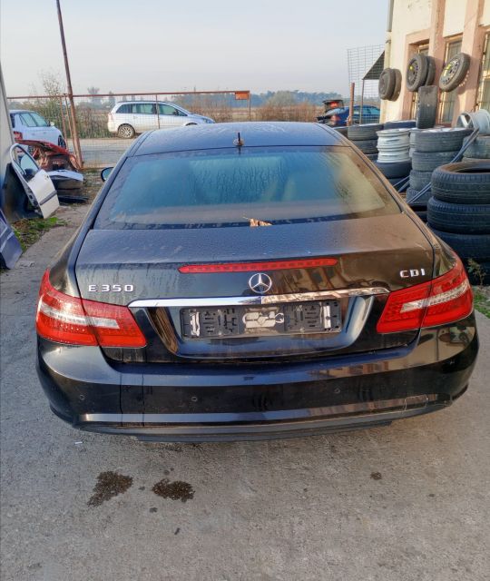 Bara spate Mercedes-Benz E-Class W212/S212/C207/A207