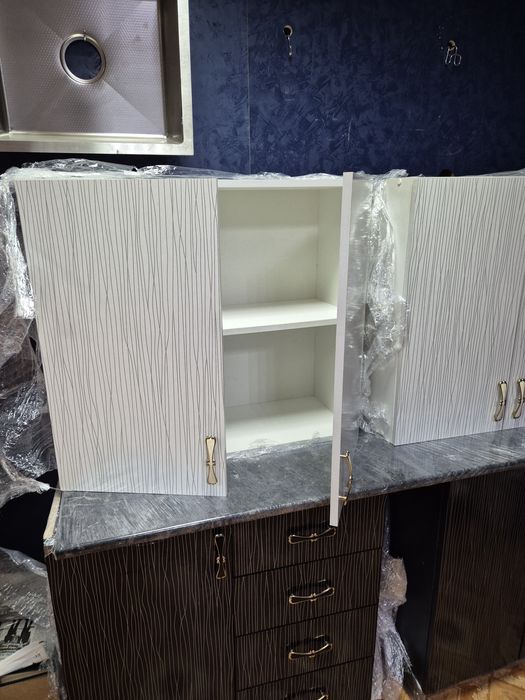 Продам кухонный гарнитур.