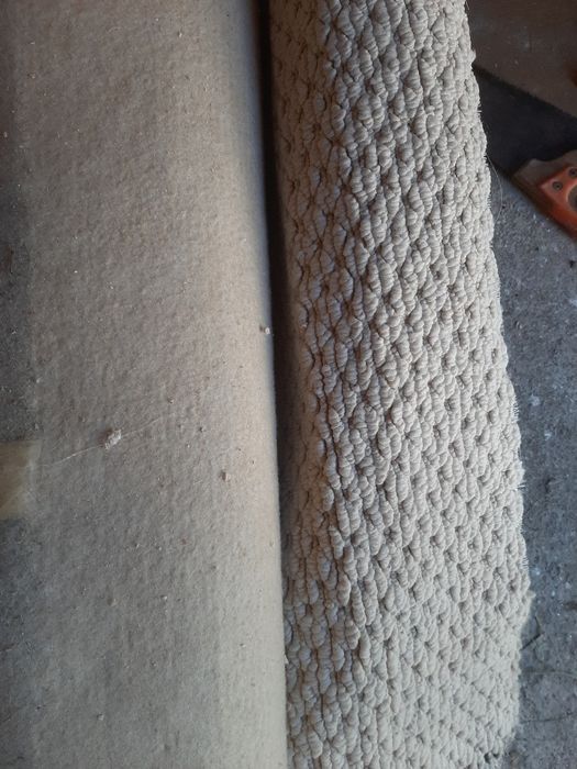 Продам КОВРОЛАН б/у