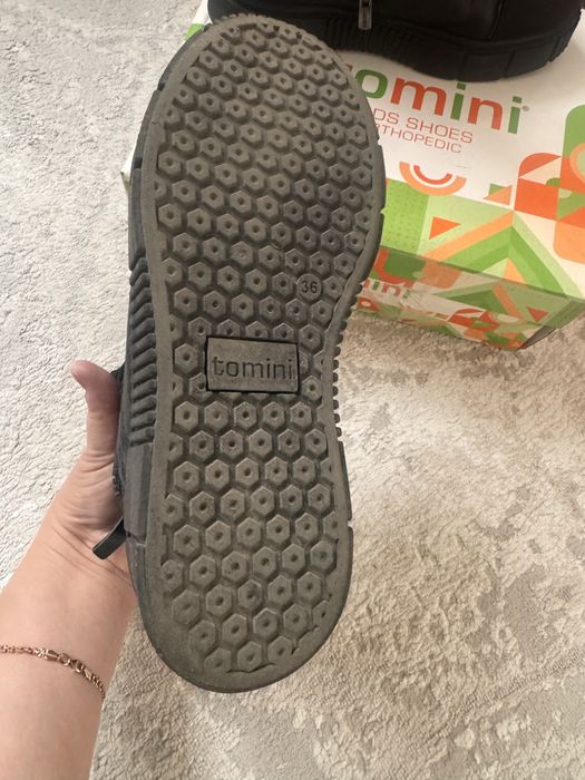 Продам сапоги на девочку 36р