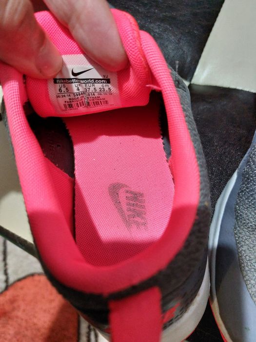 Nike,mărimea 37,stare excelenta