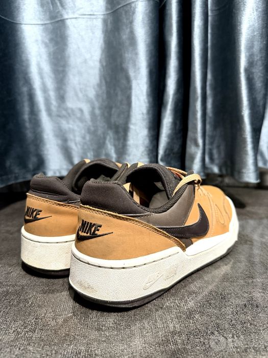 Оригинальные кроссовки Nike