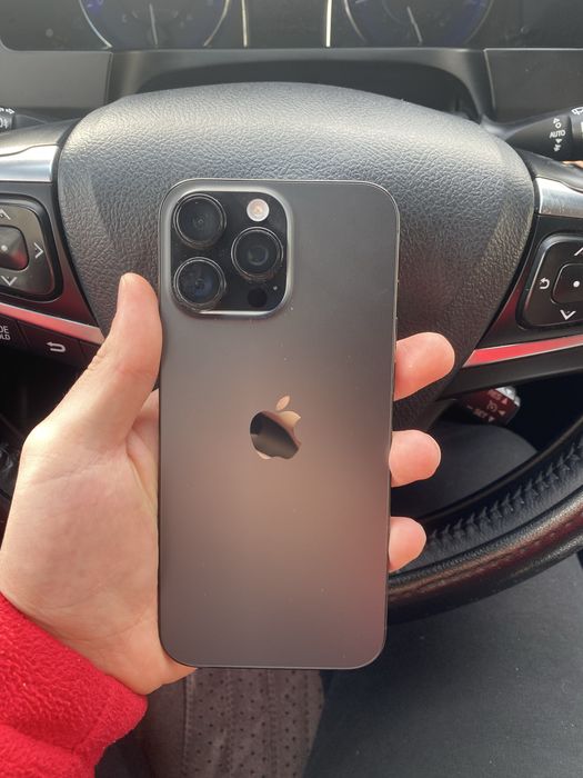 Продается айфон 16 про макс