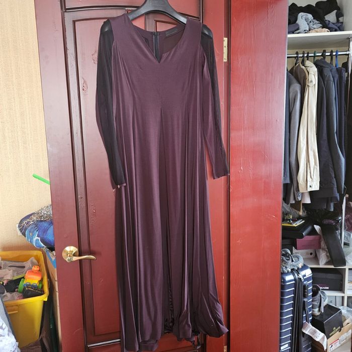 Распродажа новой одежды