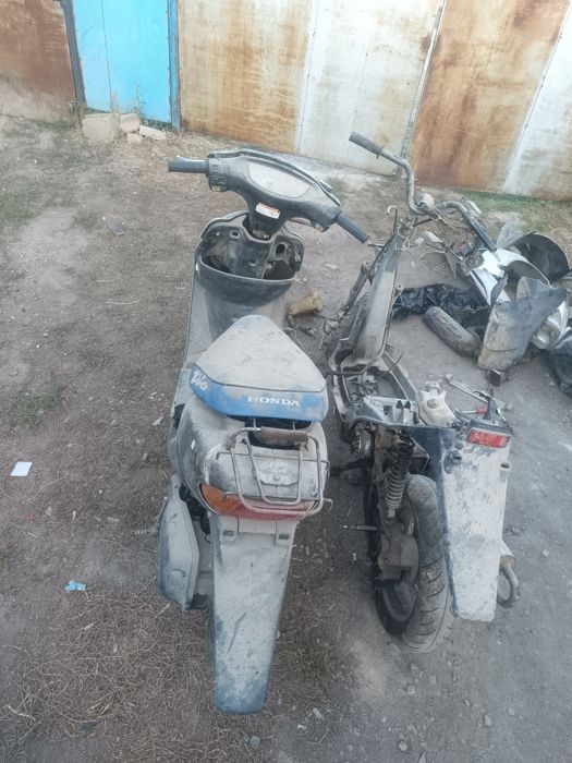 Продам 2 мопеда Хонда дио