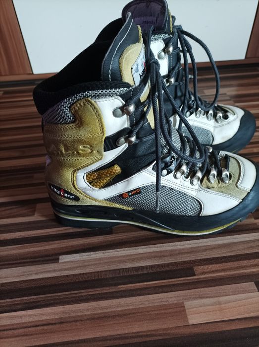 Туристически обувки Kayland