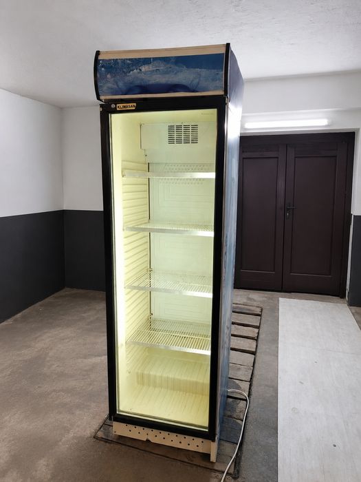 Продам холодильник для торговли