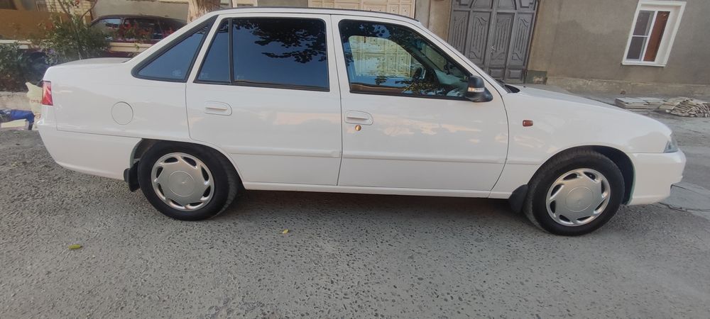 Mashina Samarqand shahar da