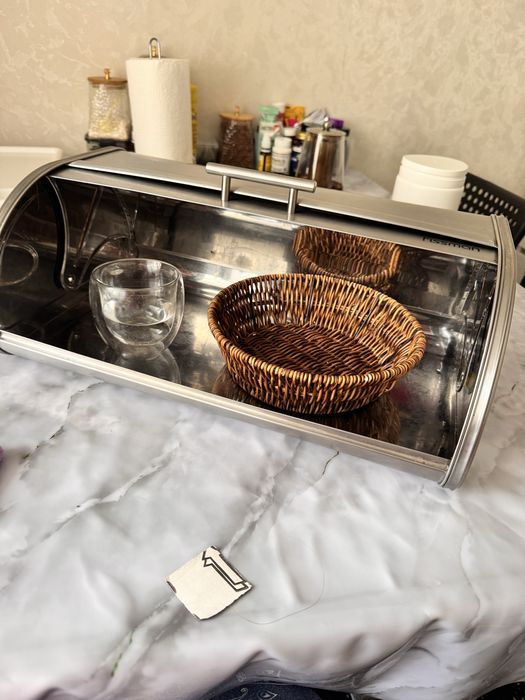 Продам хлебницу