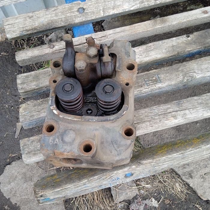 Головки Мерседес грузавой