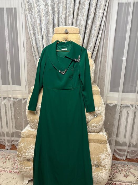 Вечерние платья