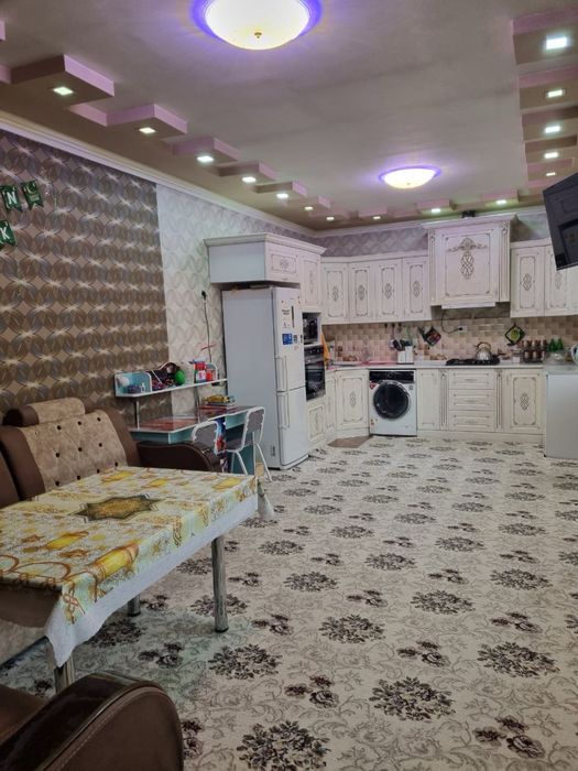 Bodomzor 3 sotix 4+ oshxona 2 ta saunzel remont zor mebel tex bilan