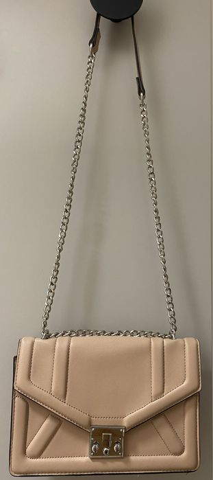 Bershka дамска чанта