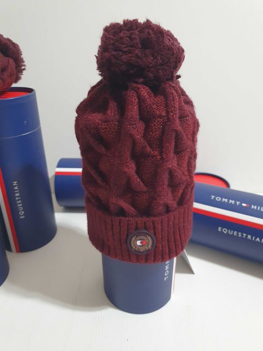 Caciula dama Tommy Hilfiger originala noua in cutie