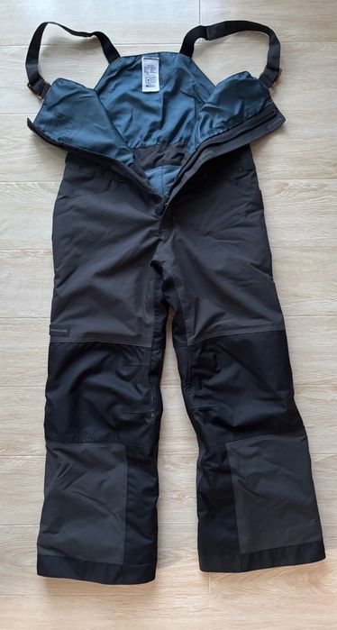 Vând salopetă iarnă 125-136