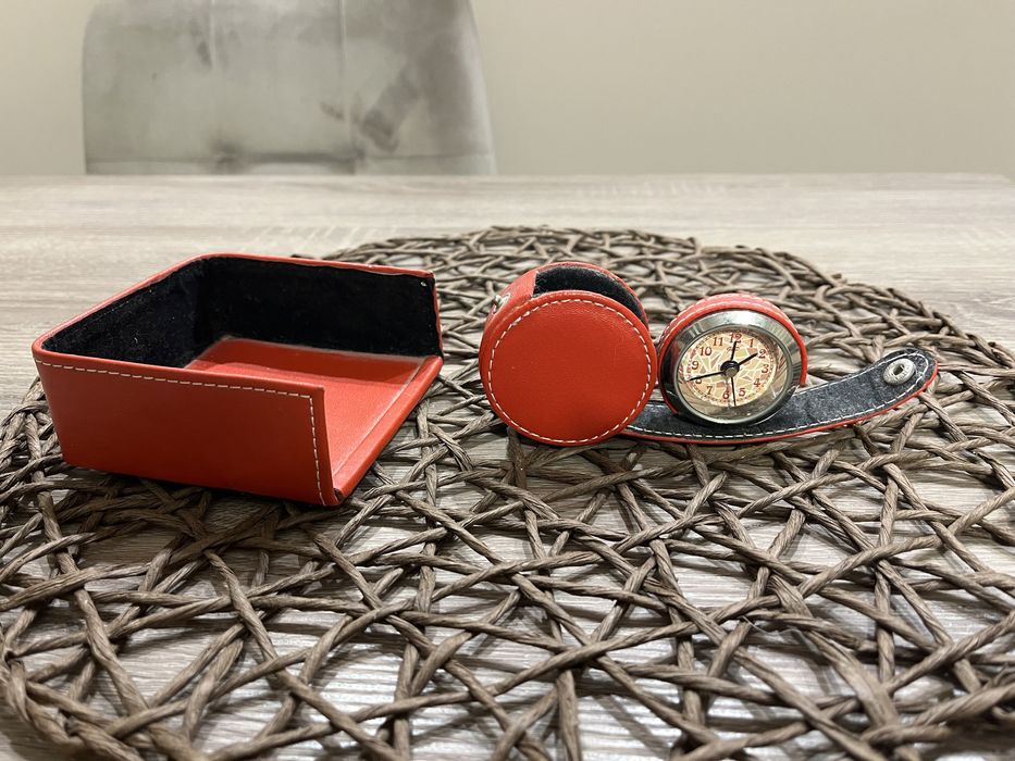 Сервиз за кафе, подложки, пепелник, рамка за снимки на тема “Лондон”