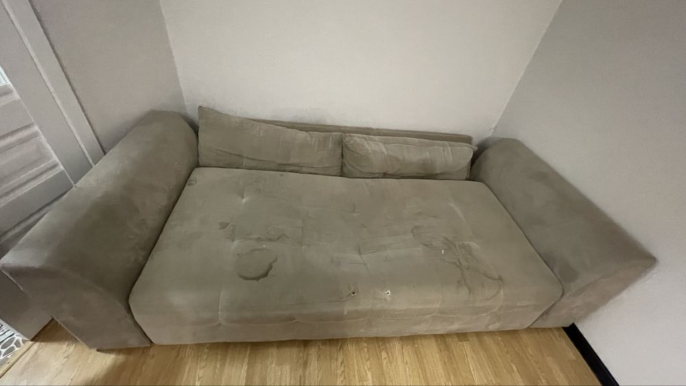 Диван мягкий для гостиной