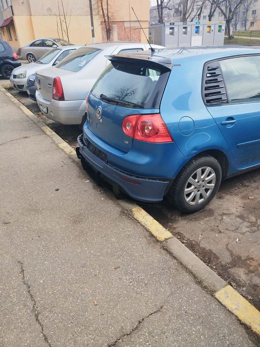 Golf5 schimb sau vând