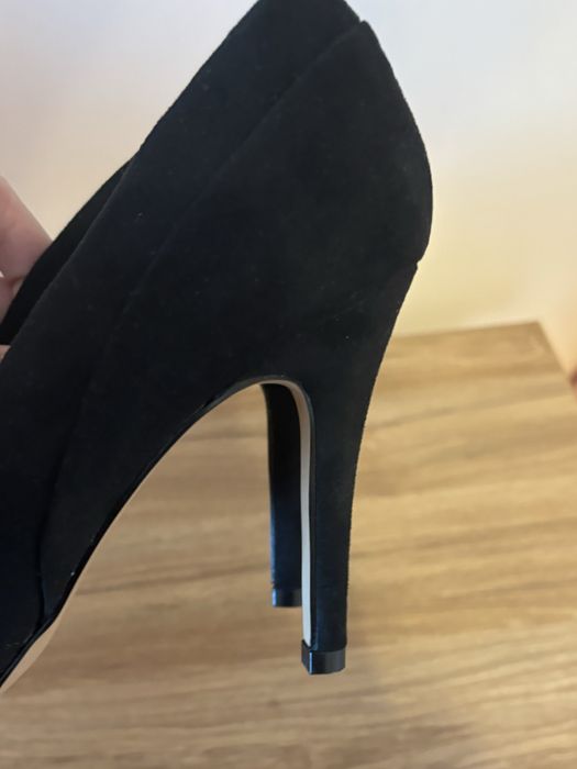 Нови размер 39,без кутия