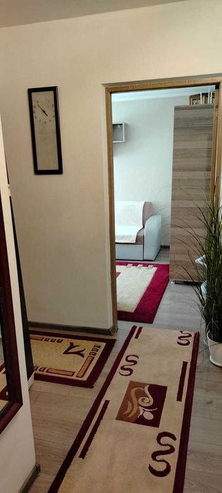 Închiriez Apartament cu  o cameră