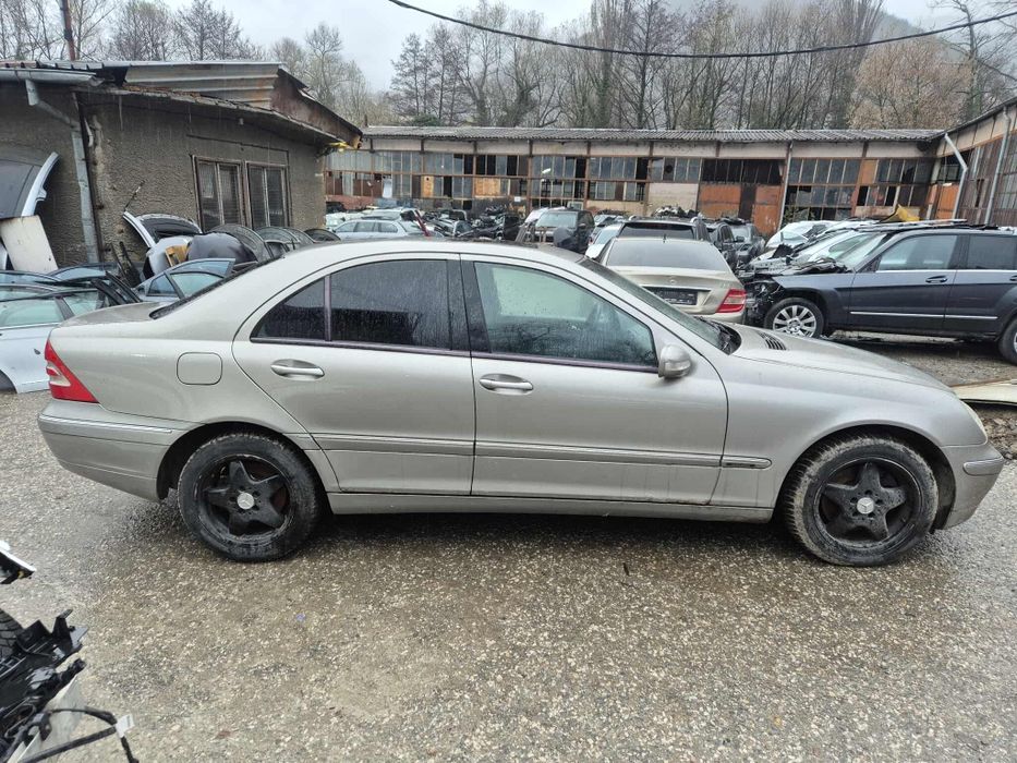 Mercedes W203 C320 218кс 4Matic M112 седан автоматик НА ЧАСТИ!