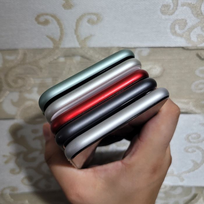 IPhone 11  128/64 GB