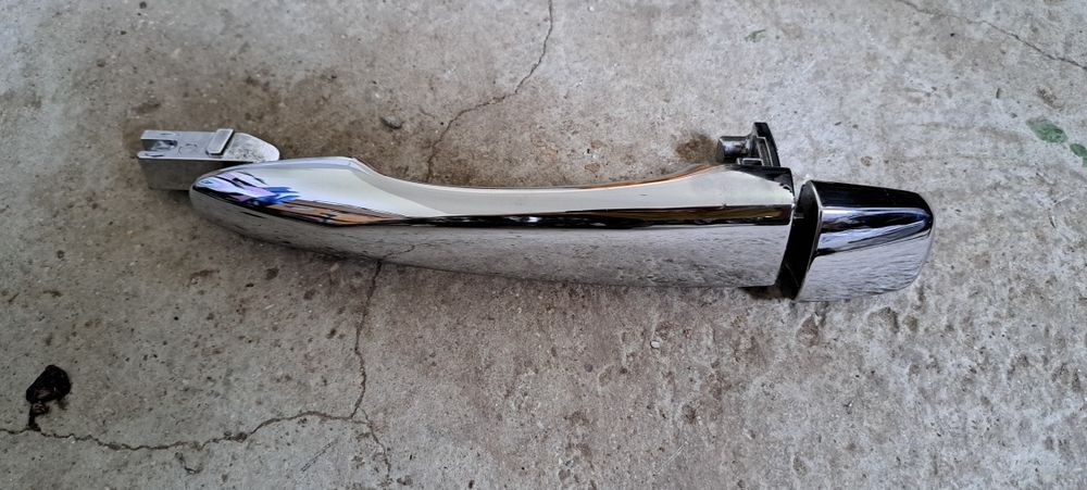 Macara broasca usa stanga koleos 2 după 2018