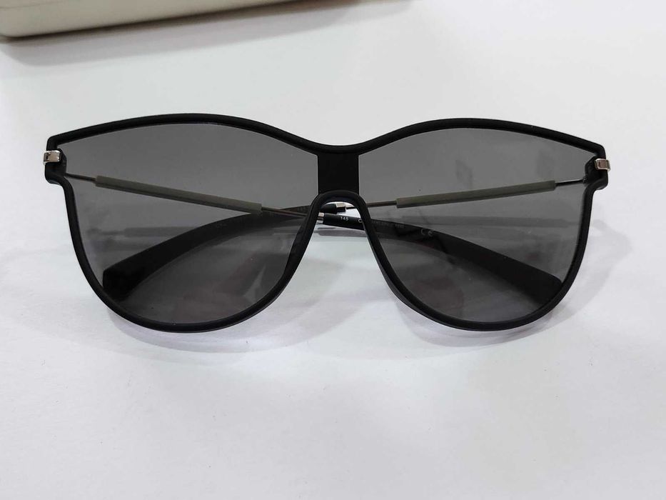 Слънчеви очила Calvin Klein Jeans CKJ18702S 001