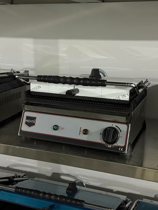 Toster Tostir toster Tostr aparat тостер тостр апарат тостер тостр