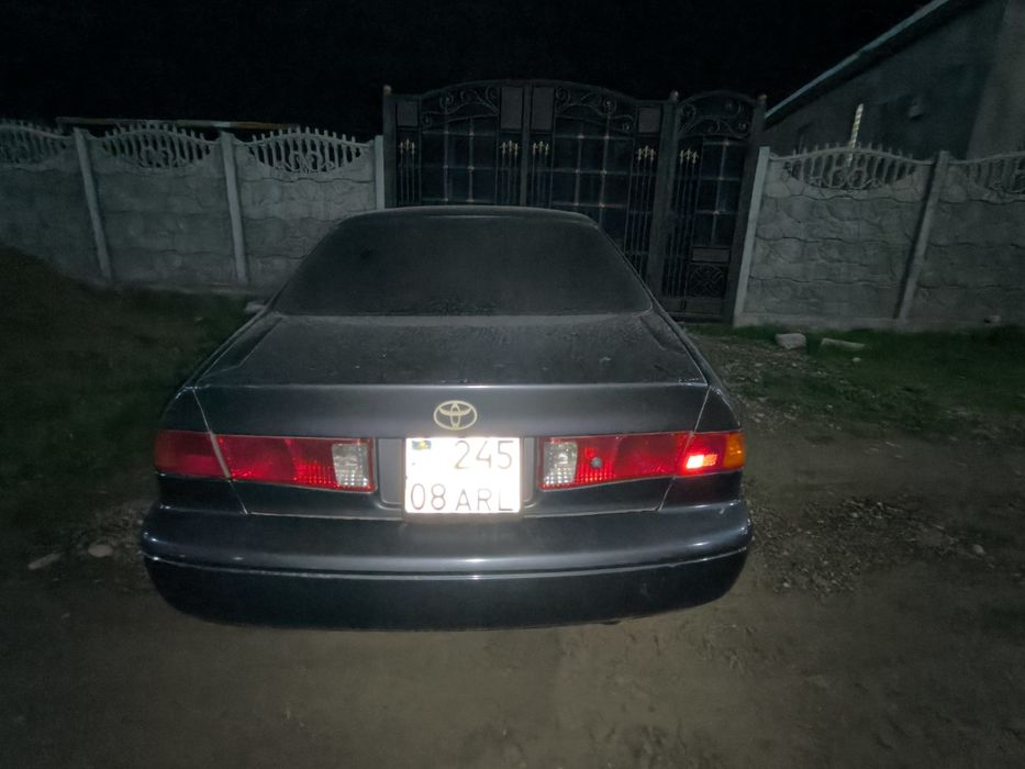 Продам Тойота камри 25