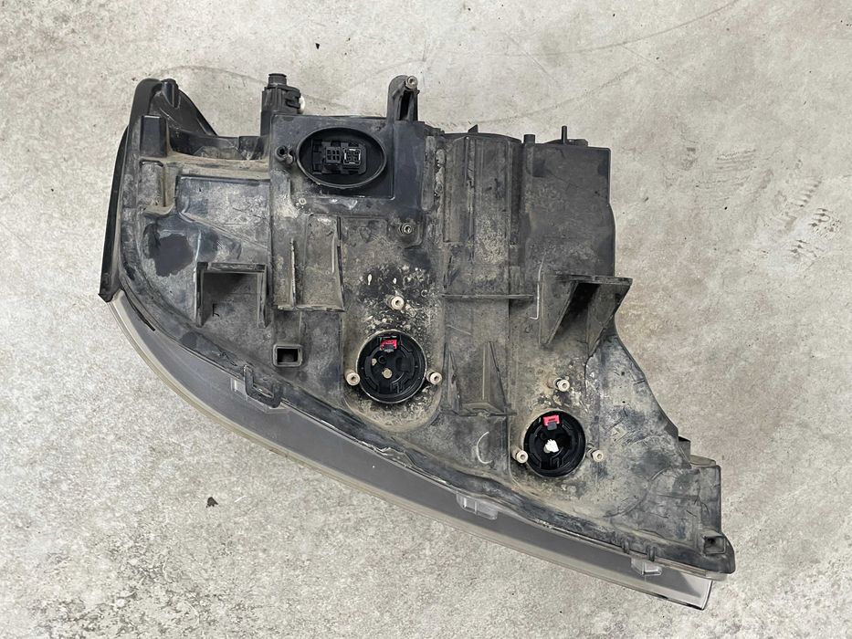 Far stanga bixenon adaptiv Bmw X3 F25 cod 7217297 - vezi poze!!
