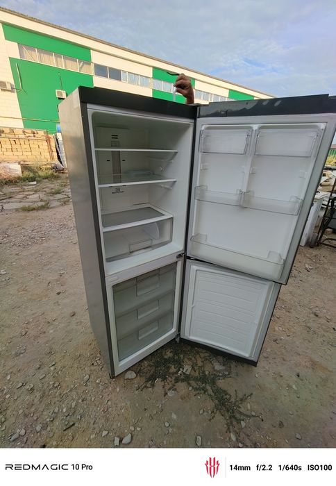 Продается Холодильник LG
